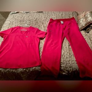 FIGS Shocking Pink Catarina/Kade Large/Regular